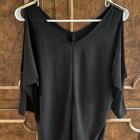 a silk off the shoulder semi-professional shirt/Brand-simply styled by sears (S) - Picture 1 of 4